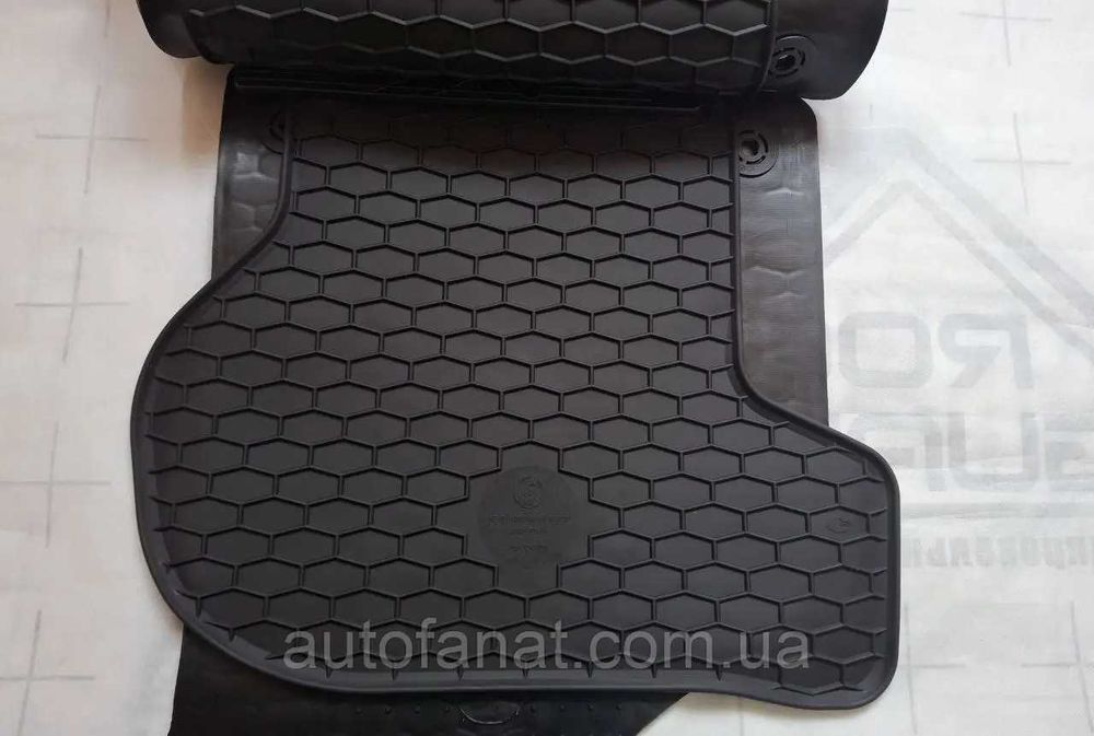 VW Golf V, VI, Jetta, Skoda Octavia II | Коврики в салон | Резинові