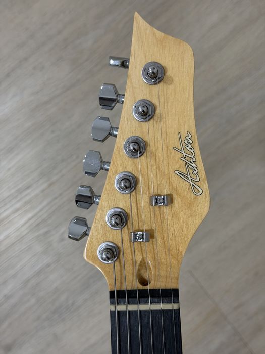 Guitarra novinha