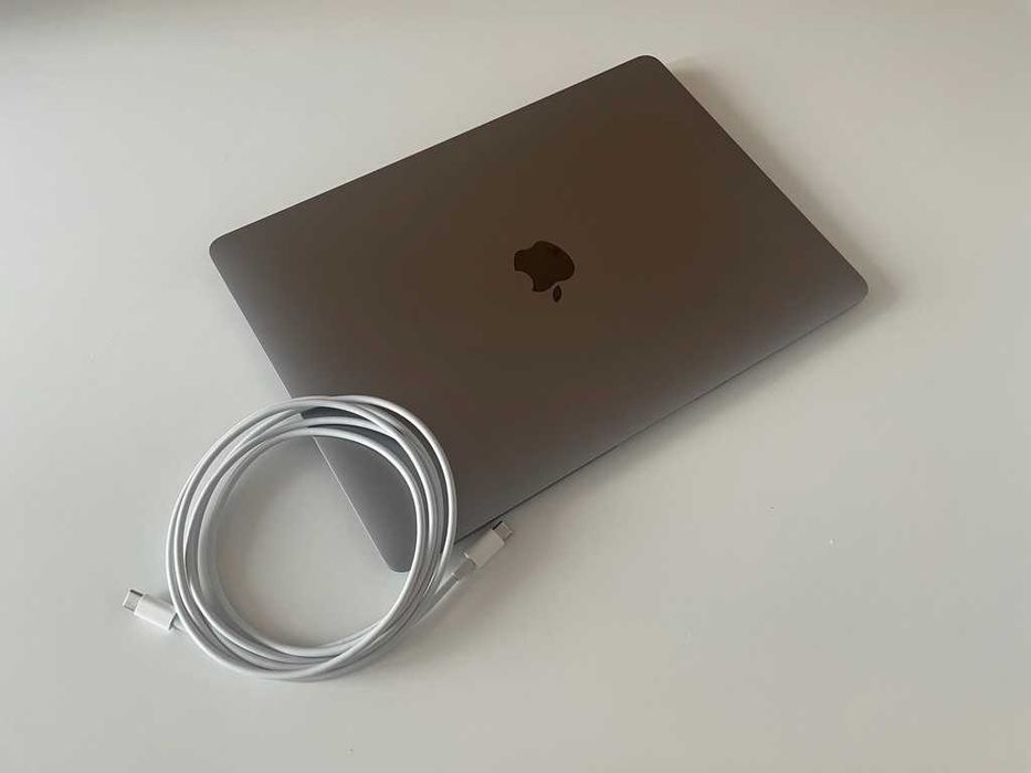 Macbook Air 13" M1 (8/256GB)