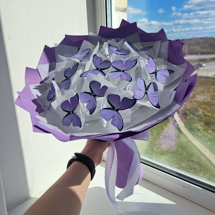 Букет з метеликів