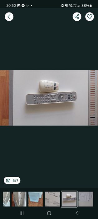 Telewizor z szafką i głośnikami