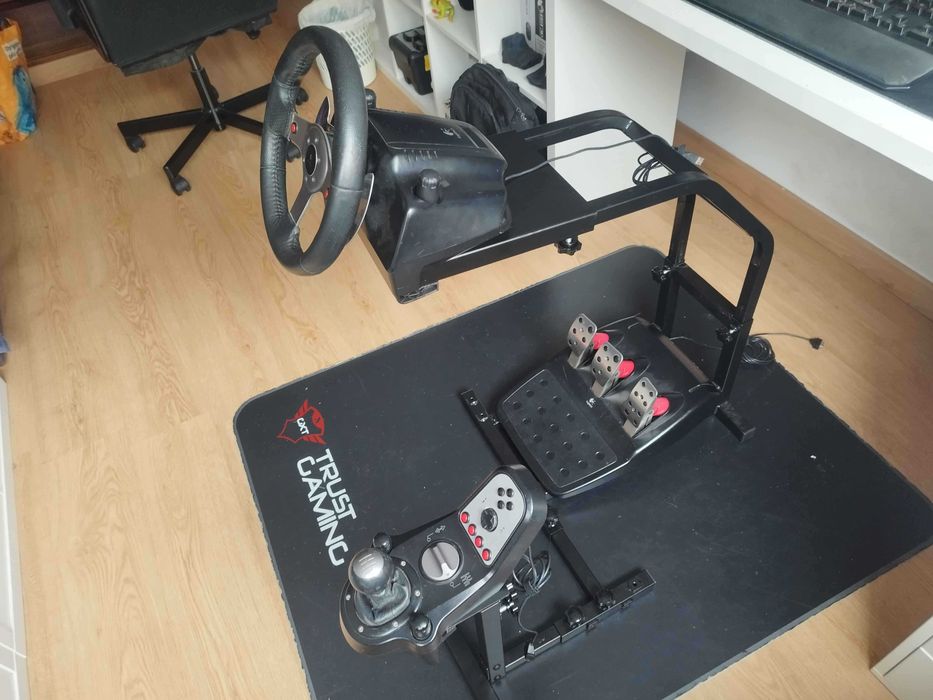 Logitech G25 + Suporte para volante Vevor