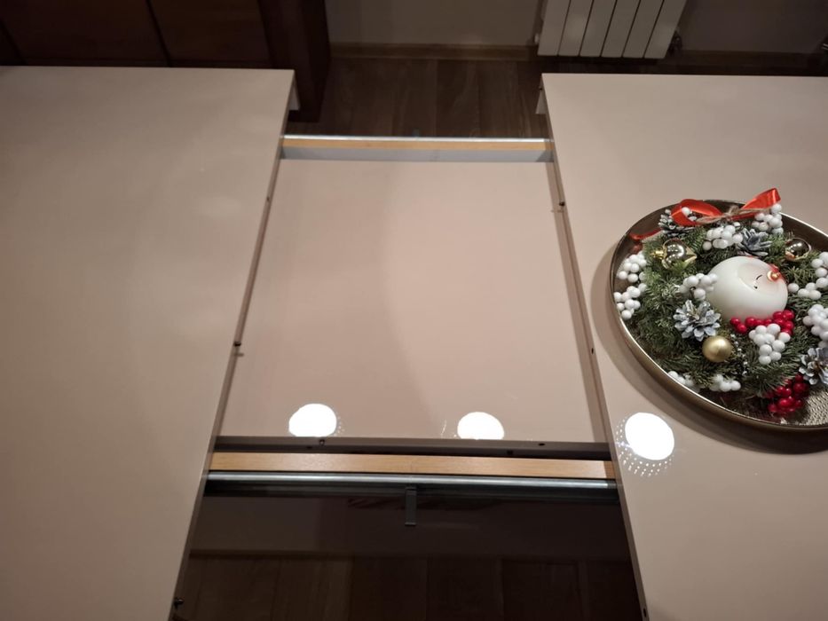 Nowoczesny rozkładany stół + krzesła gratis