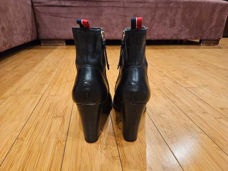 Czarne botki Tommy Hilfiger, rozmiar 38