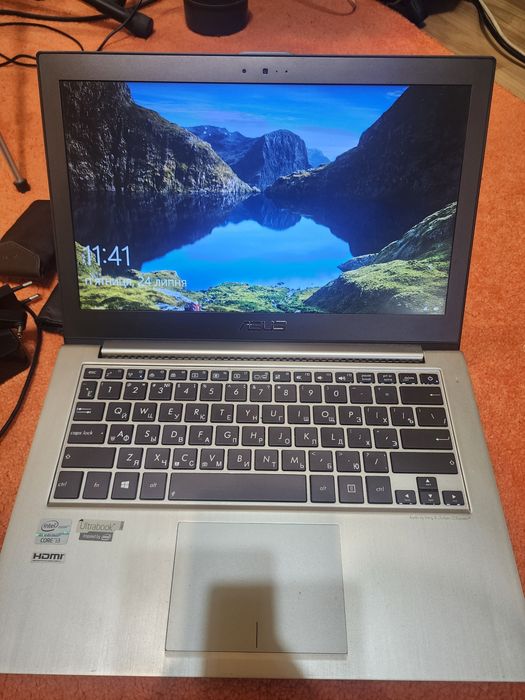 Нетбук-ультрабук"Asus ux32A"