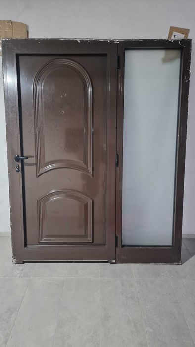 Porta em aluminio