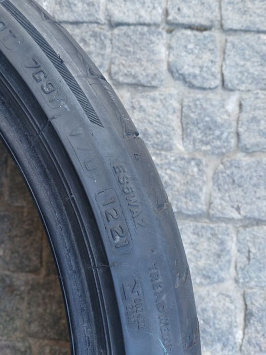 2 pneus 235 35 r19 Bridgestone