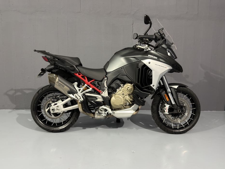 Ducati v4s multistrada