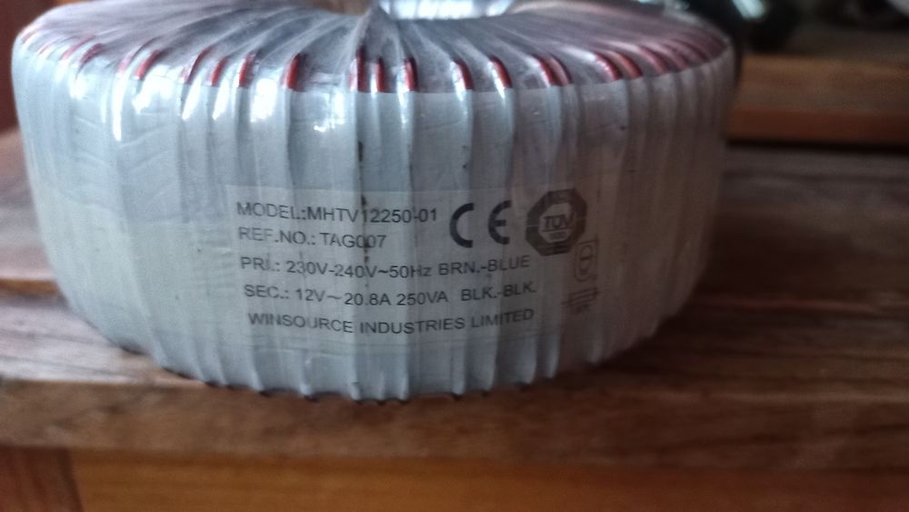 Тореідальний трансформатор 220/12