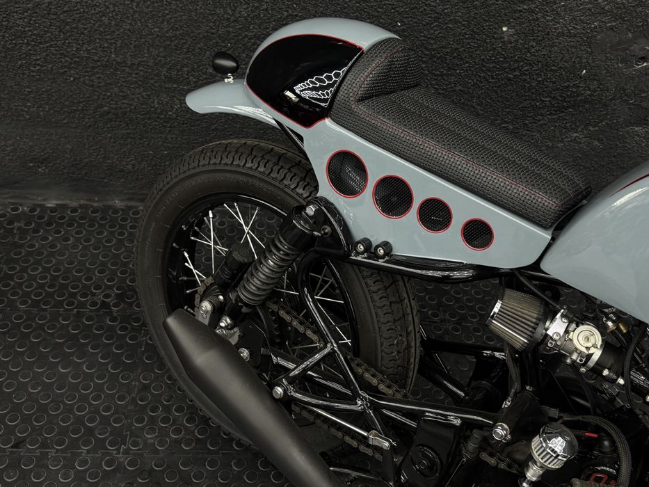 Мотоцикл Royal Enfield Custom 2012 рік