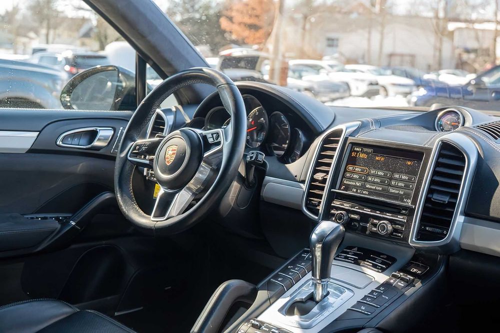 Porsche Cayenne      2017