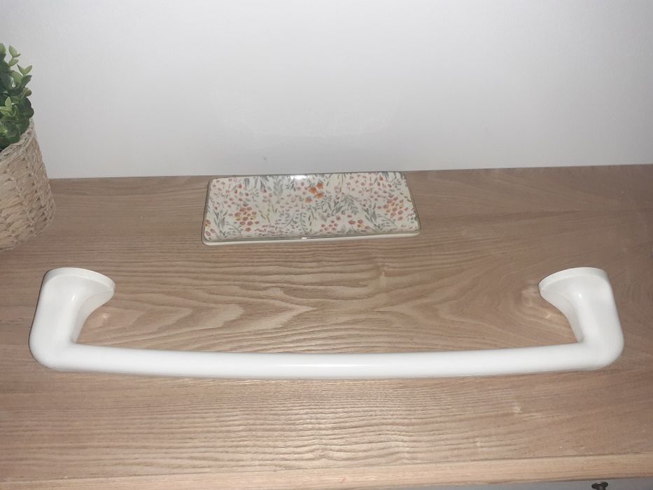 Suporte de toalhas branco