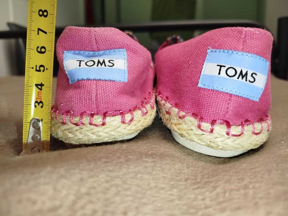 TOMS Еспадрильї жіночі (устілка 22,5 см) в ідеальному стані эспадрильи