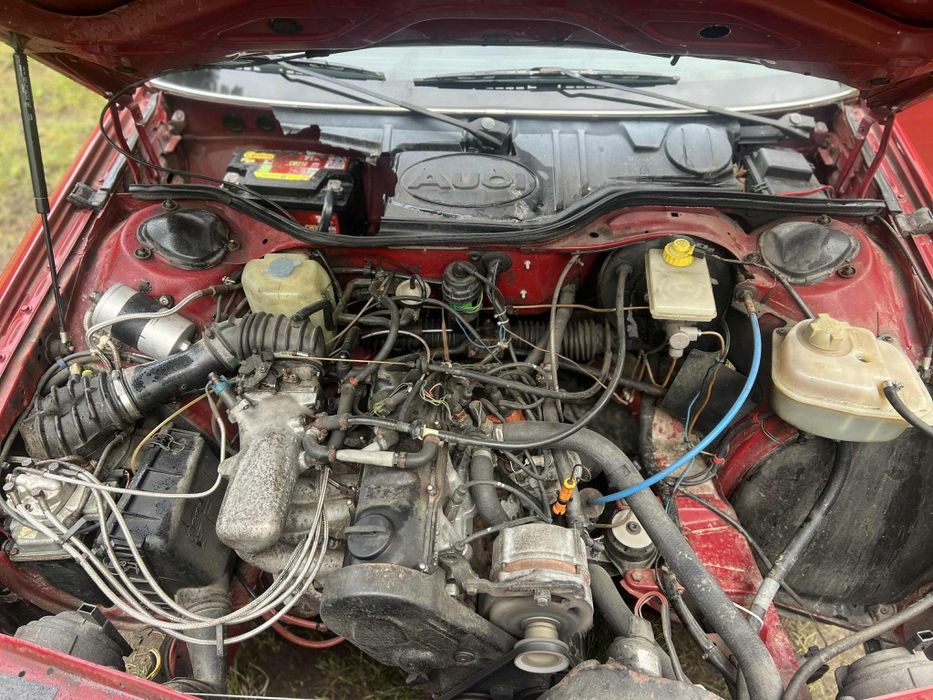 Audi 100 c3 1,8 benzyna