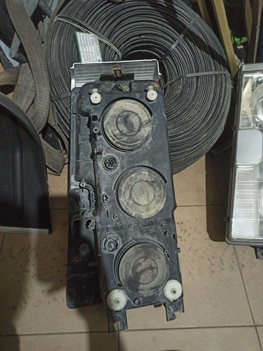 Lampa renault magnum prawa