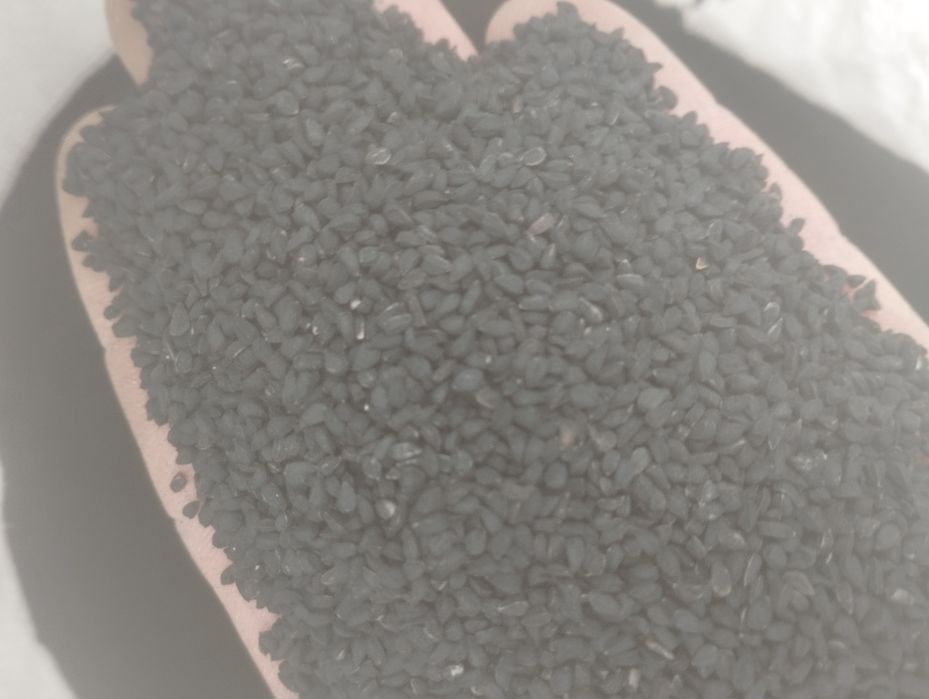 Czarnuszka czysta i wydajna.