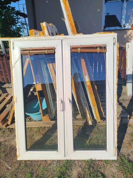 używane okna PCV dwuszybowe złoty dąb