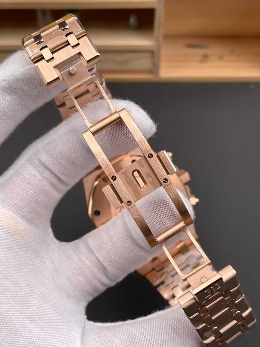 Nowy_Zegarek_Audemars Piguet_ /Mechanizm-złoto