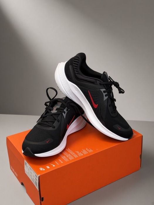 Продам кросівки Nike Quest 5