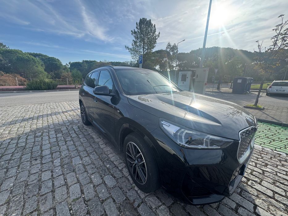 BMW iX1 eDrive20 100% Elétrico | Pack M | Maio 2025 | Como Novo