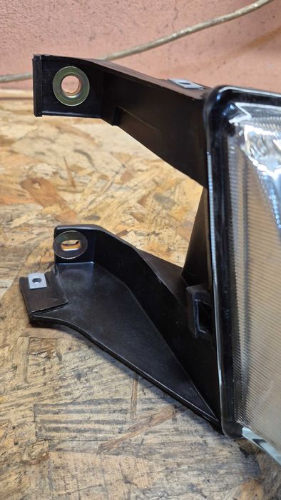 Ótica/Farol Direito ORIGINAL HYUNDAY PONY 1975 até 1994 ref92102.24360