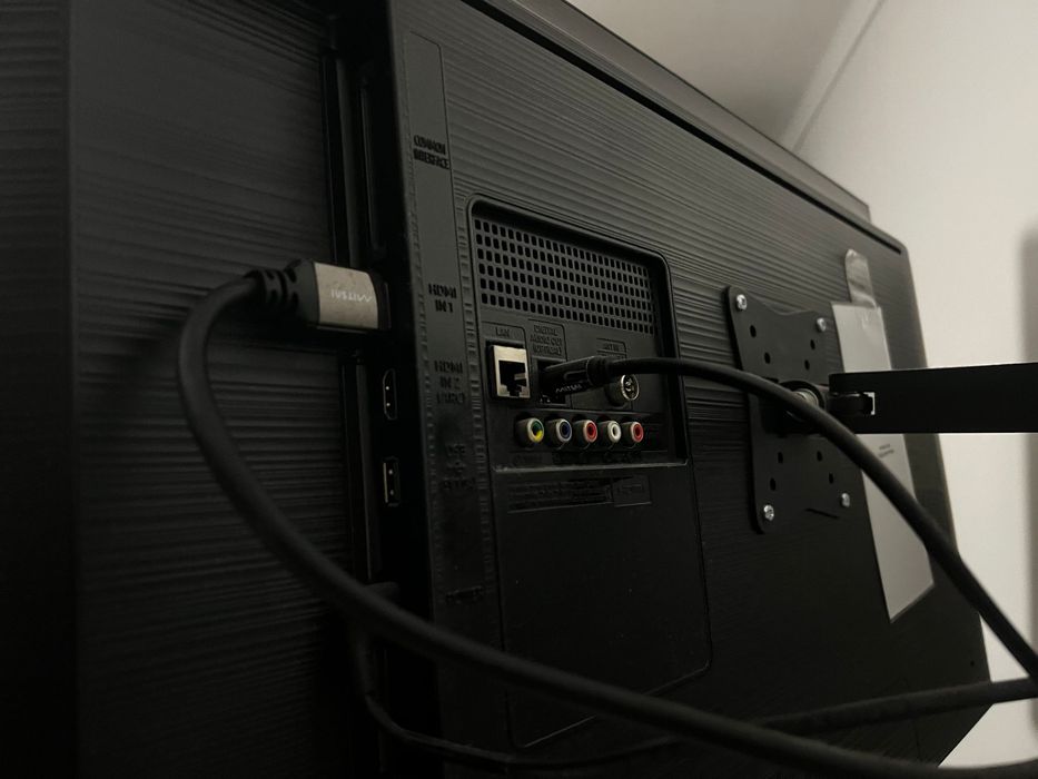 Televisão Samsung 32” (polegadas) smart tv 2023 cor preto. Só por msg