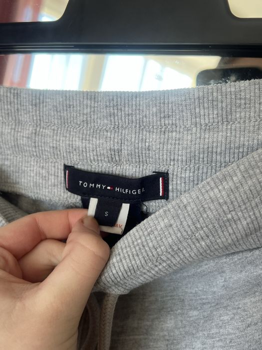 Чоловічі спортивні штани Tommy Hilfiger | Сірі