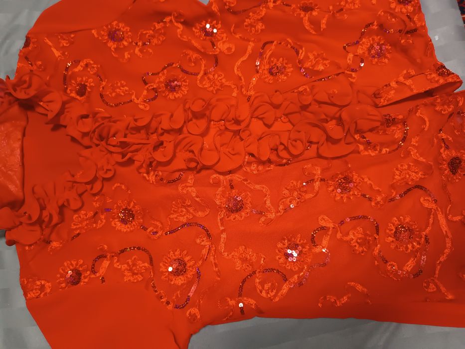 Жіноча червона блуза