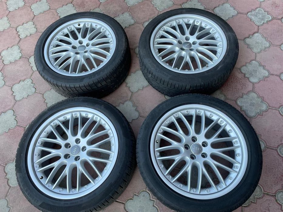 Комплекс оригінальних коліс Audi Q5 255/45R20 105V