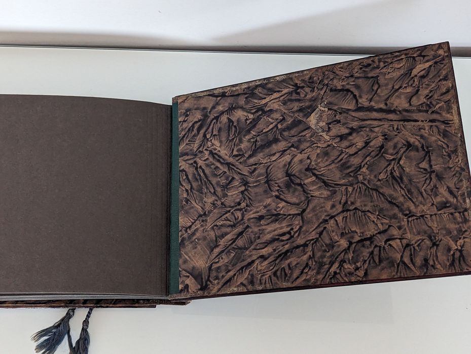 przedwojenny rzeźbiony album na zdjęcia Zakopane IIRP