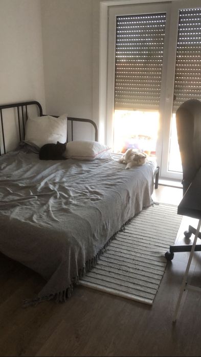 Sofa cama Ikea estrutura metalica + 2 colchoes