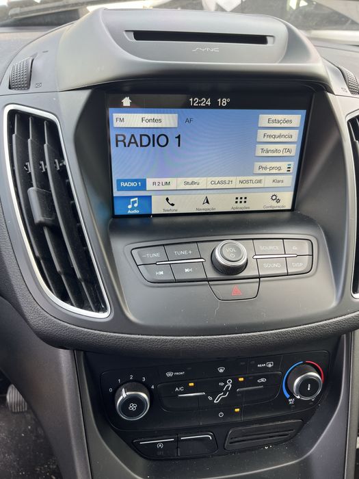 Ford grand c-max 2019 1.0 125cv gasolina motor danificado.