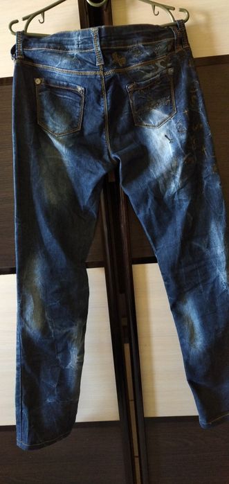 Джинсы женские красивые