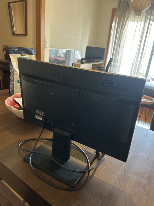 Ecrã Acer em perfeito estado