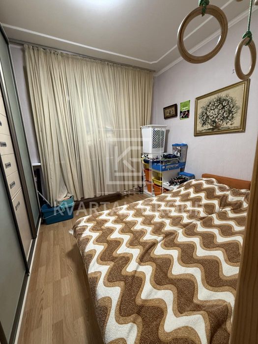 ПРОДАЖ З кімнатна квартира в центрі міста З ремонтом