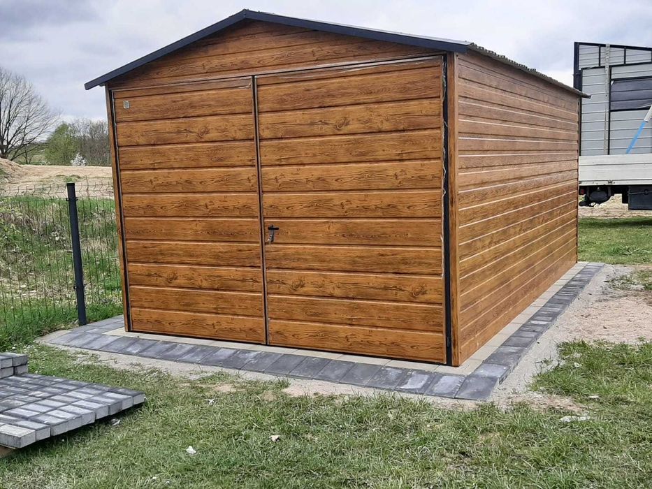 Tani Garaż Blaszany Drewnopodobny Złoty Dąb Garaże Blaszane -Maj-Blach