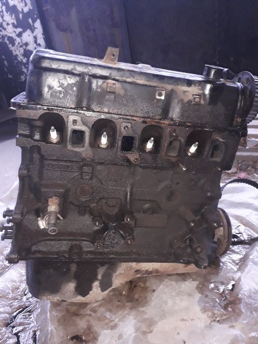 ПродамДвигательФордОНС2литБензин