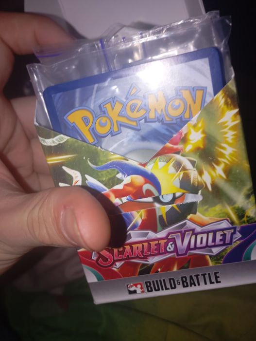 Коробка покемонов