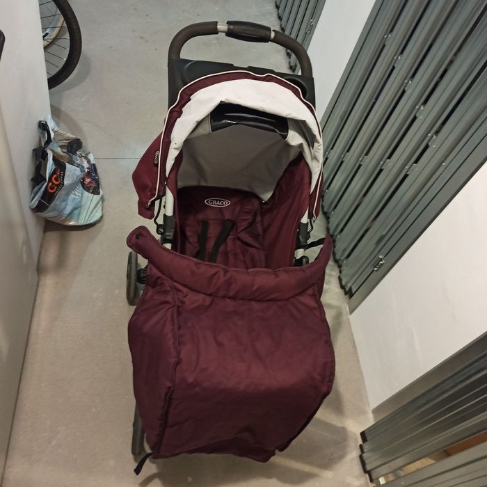 Sprzedam wózek spacerowy