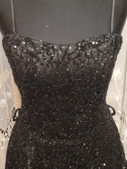 Zjawiskowa sukienka wieczorowa, sylwester, studniówka, karnawał roz 36