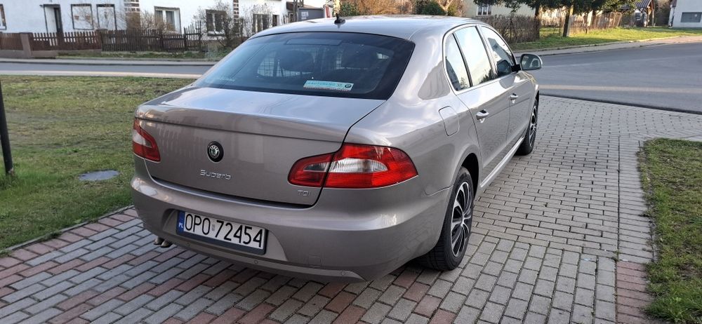 Sprzedam samochód skoda