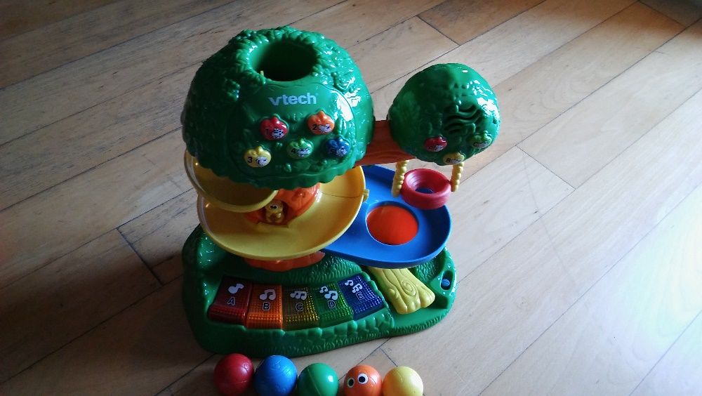 Brinquedo Vtech com cinco bolas coloridas