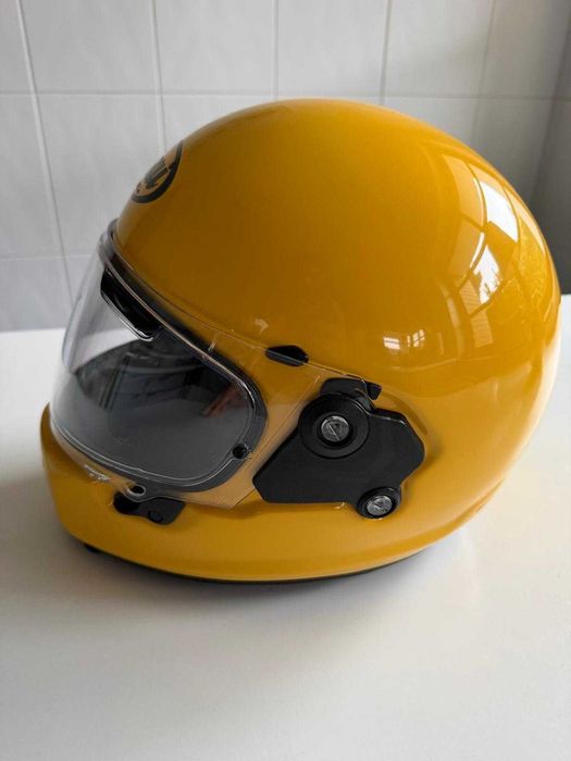 Capacete Arai Concept-X - peça única, 1/1, oferta de viseira escura