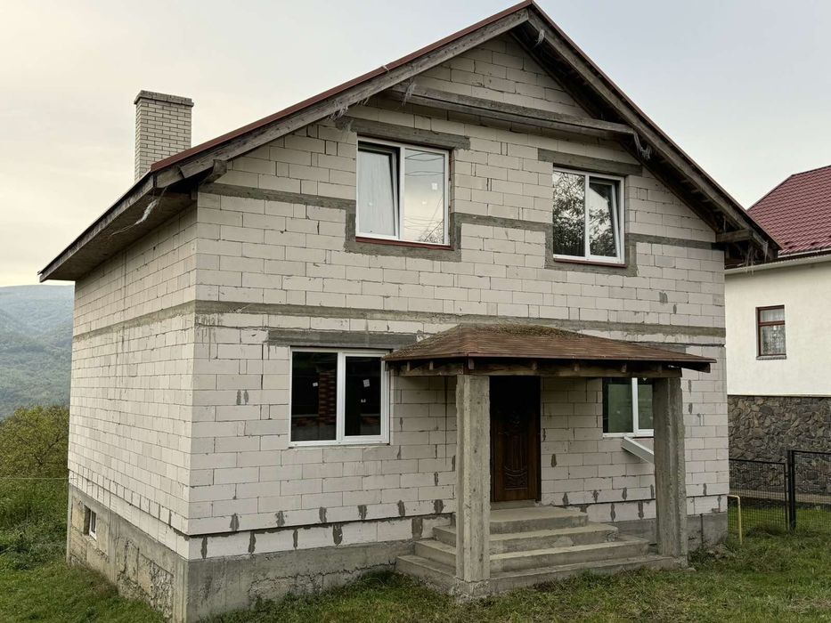 Будинок у горах Сусково Закарпатської