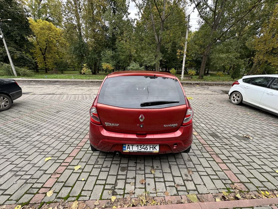 Renault Sandero 2011