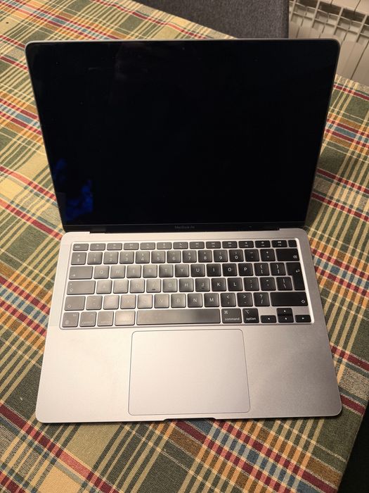 MacBook Air Gwiezdna szarość