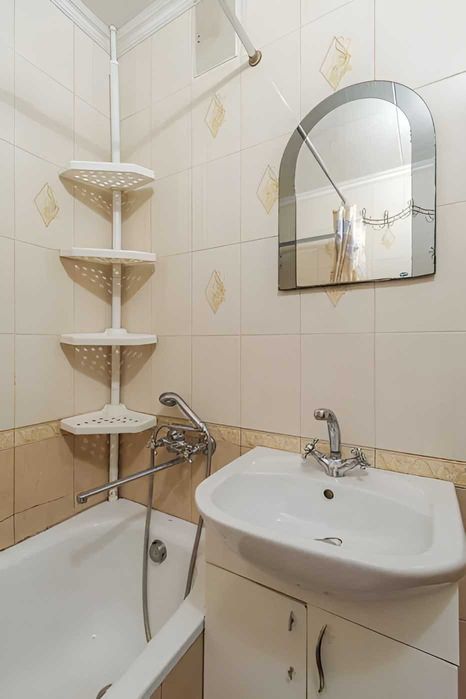 Продаж 3-к квартира, Харківський масив (71м2)