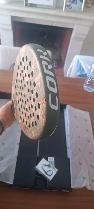 Cork padel Supreme Control IV - tem 5 jogos, estado igual a novo