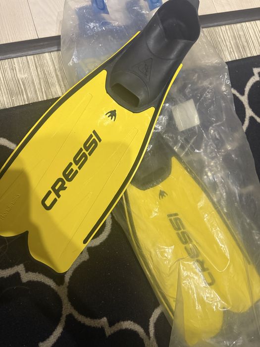 Продам ласти 34р