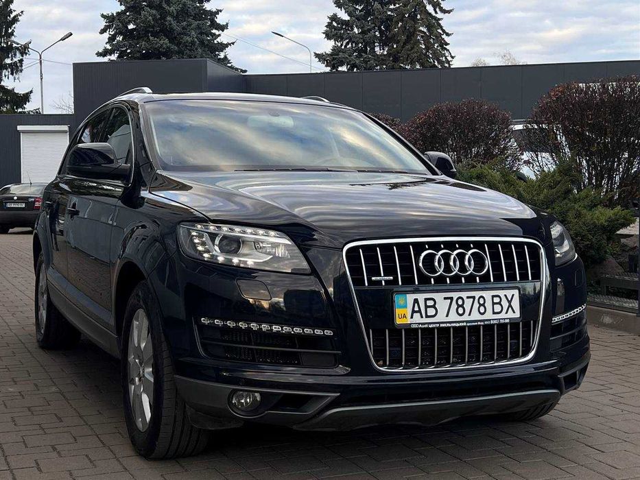 Продам сімейний автомобіль Q7 2013р.